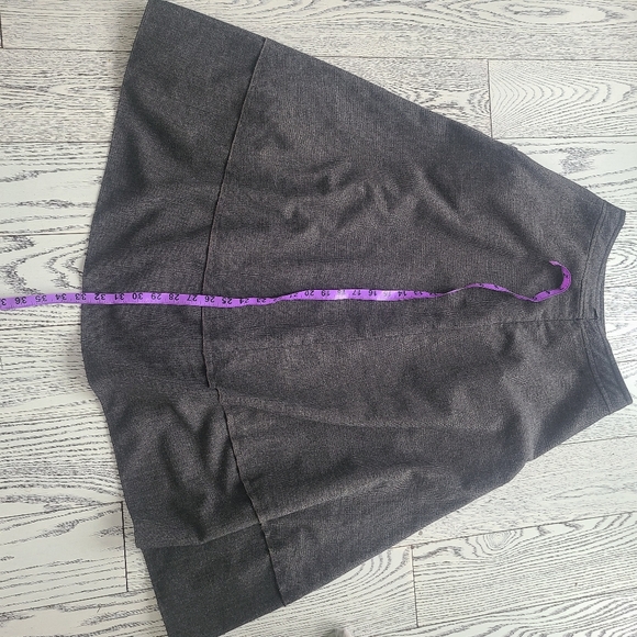 Hugo Boss midi skirt - Picture 12 of 14